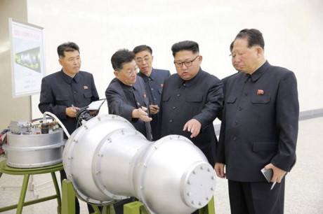 KCNA: Nhà lãnh đạo Triều Tiên kiểm tra bom H ảnh 1